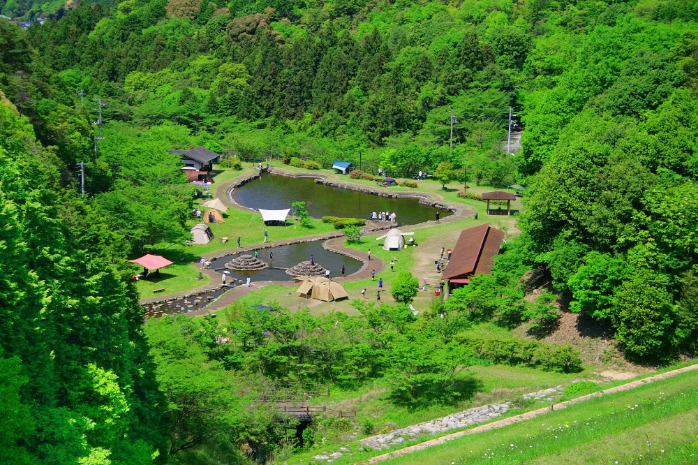 朝倉ダム湖畔緑水公園